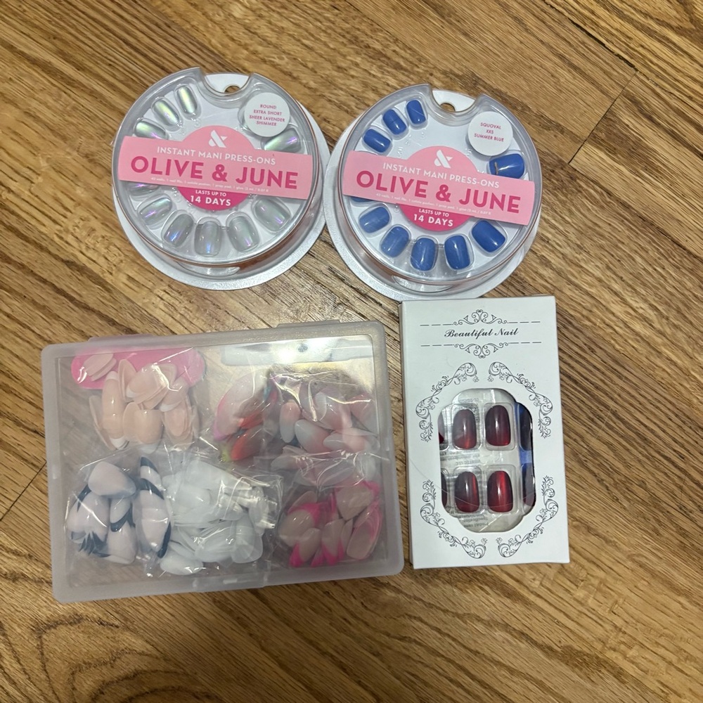 Press on nails lot